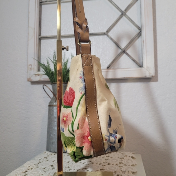 Fossil Cream Floral Print Canvas Shoulder Bag - Picture 3 of 12